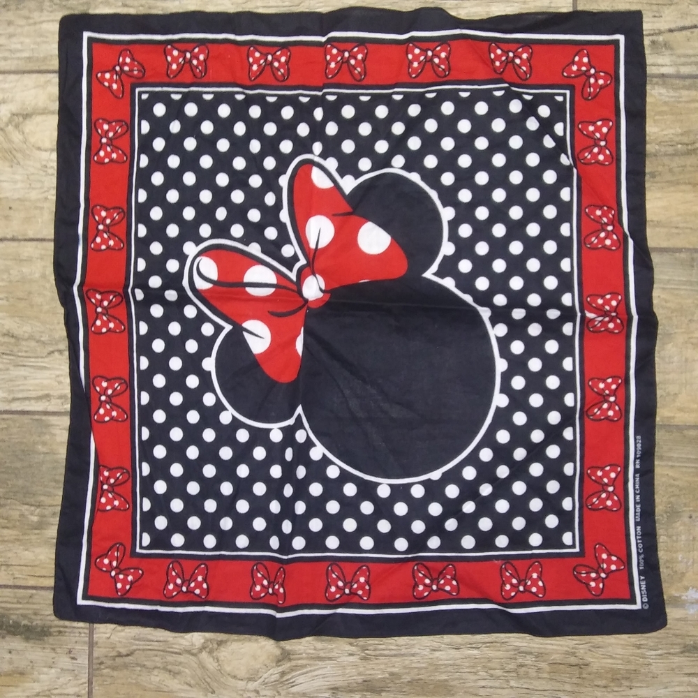 Minni Mouse scarf/handkerchief AUTHENTIC Disney